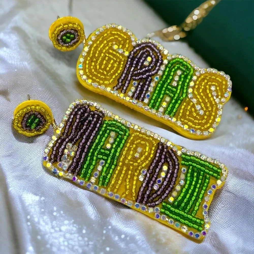 Jazz Up Your Look with Dazzling NWT Beaded Mardi Gras Earrings! 🎉💚💜💛